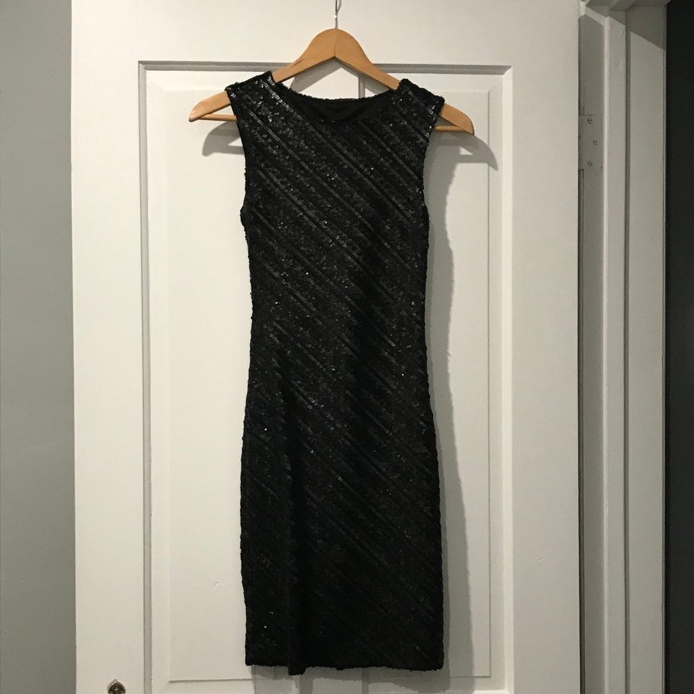Black Sleeveless Sparkly Dress
